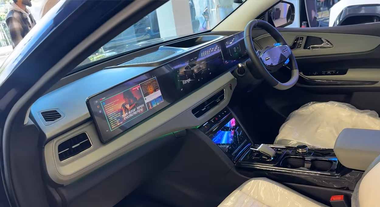 MAHINDRA XEV 9E INTERIOR