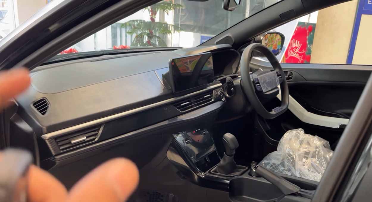 Tata Naxon Dark Edition Interior