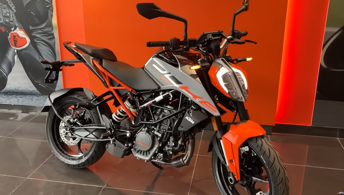 KTM 160 Duke Overview
